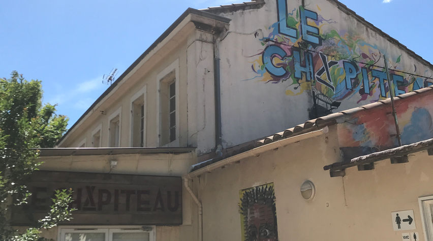 Le Chapiteau - marseille - Entrée salle intérieure.
