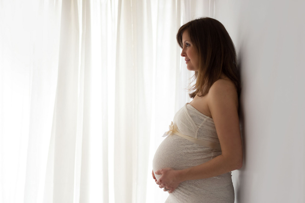 Babybauchfotos, Fotograf Allgäu, Fotografin Kempten, Fototstudio Kempten, maternity Allgäu, Babybauch Isny, Babybauch Oberstdorf, Babybauch Füssen