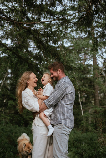 Fotografin Allgäu - Natürliche Familienfotos am See im Allgäu