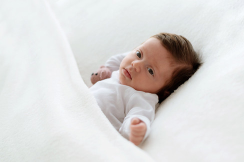 Newborn, Fotograf Kempten, Newborn Fotos kempten, babyfotos, Babyfotos Allgäu, Familienfotos Kempten, Familienfotograf Allgäu, Fotostudio Kempten