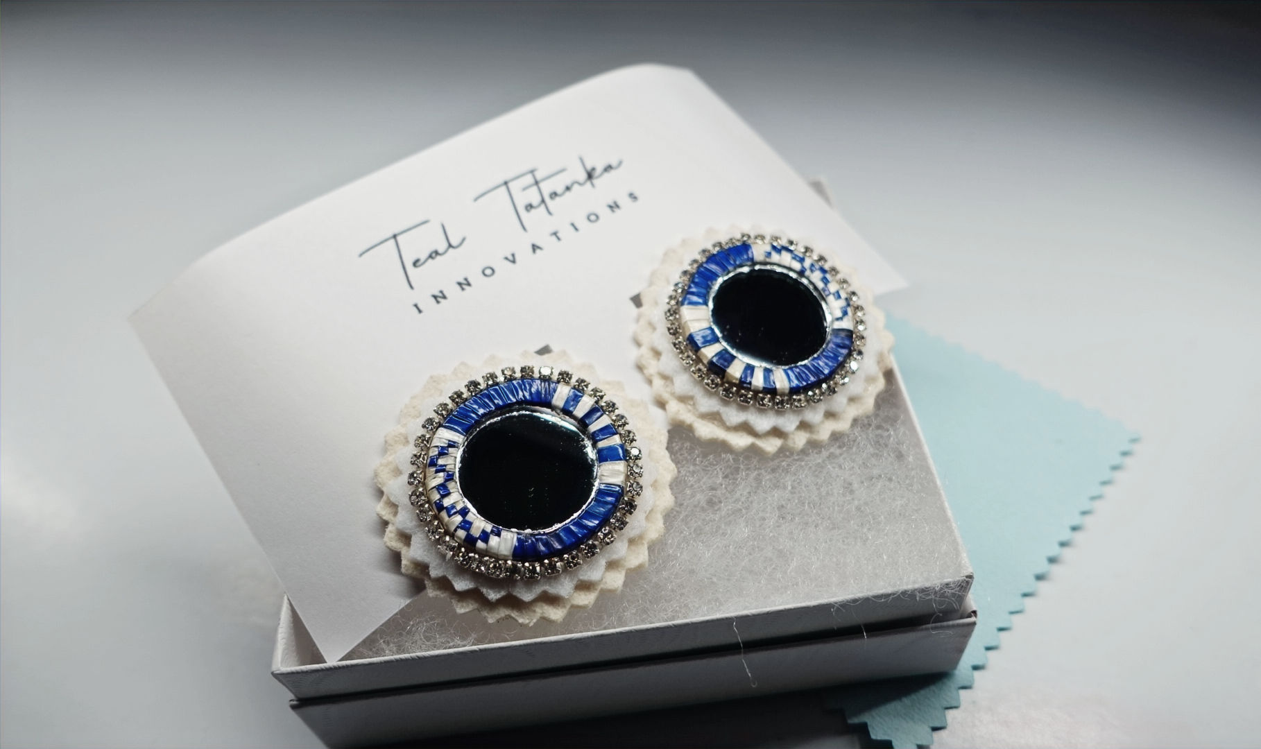 Mirrored Quilled Rounds - Blue