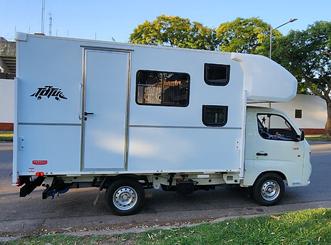 Camper Tatu sobre Foton