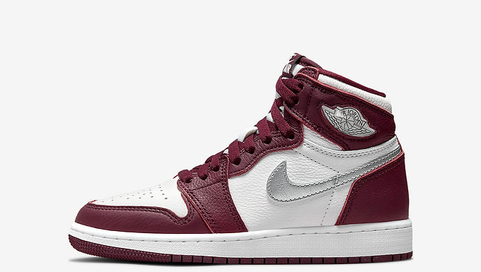 Air Jordan 1 Mid Bordeaux