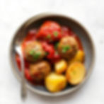 Meatballs with roast potatoes / Κεφτεδάκια με πατάτες στο φούρνο