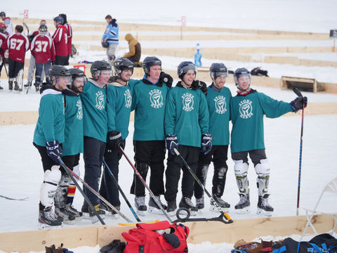 Hockey team on the ice