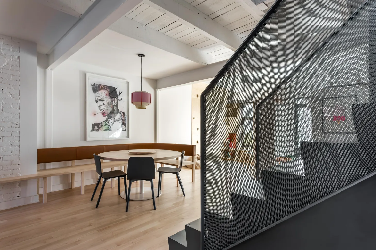 Plateau Kyoto Residence: A Montreal Home Meets Japanese Minimalism. Image of: Caroline Thibault