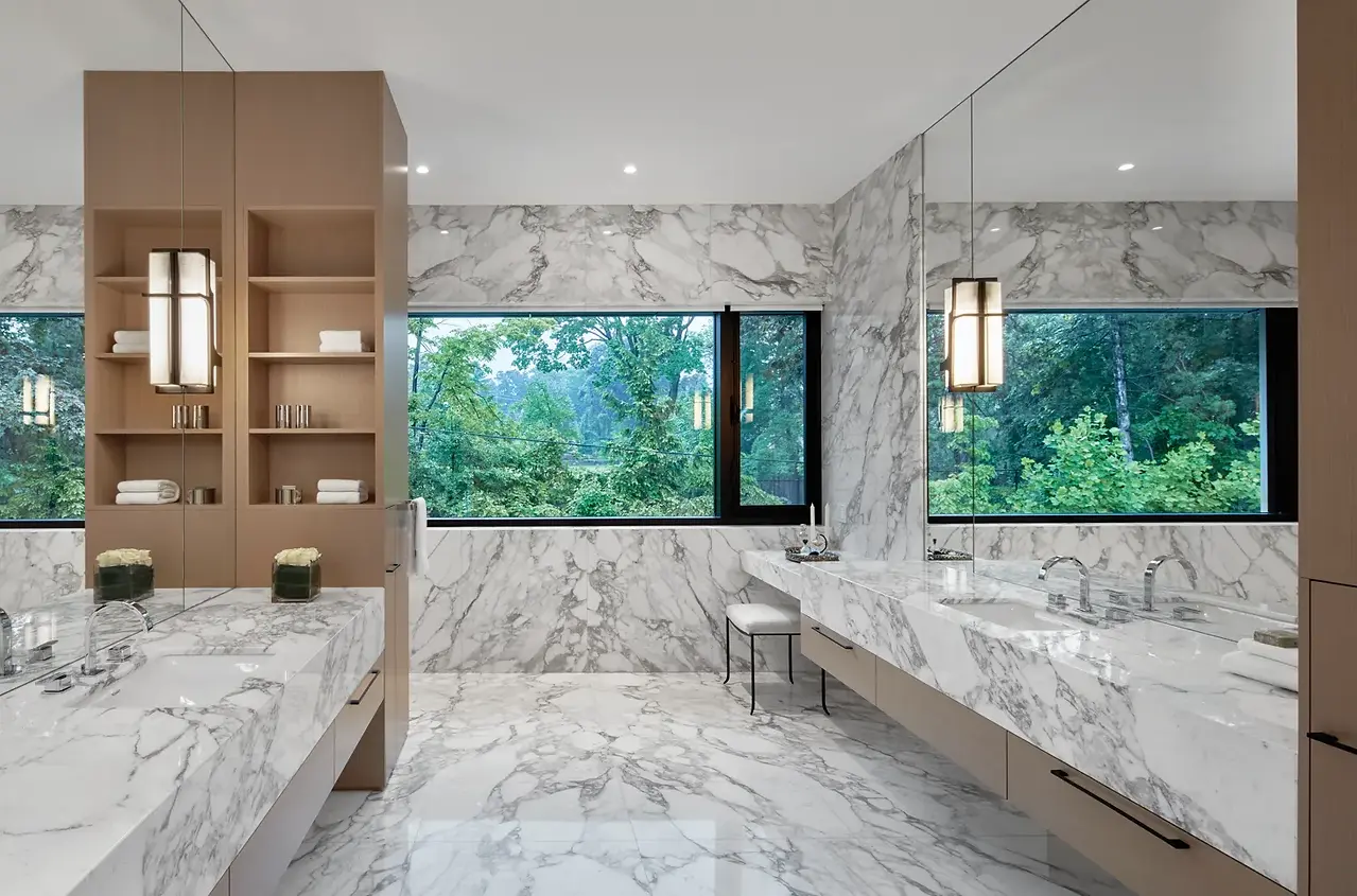 Russell Hill Residence. Photography by Ben Rahn / A-Frame Inc.