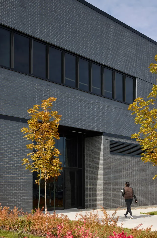 Sleek New Biomedical Lab. Image courtesy of: James Brittain