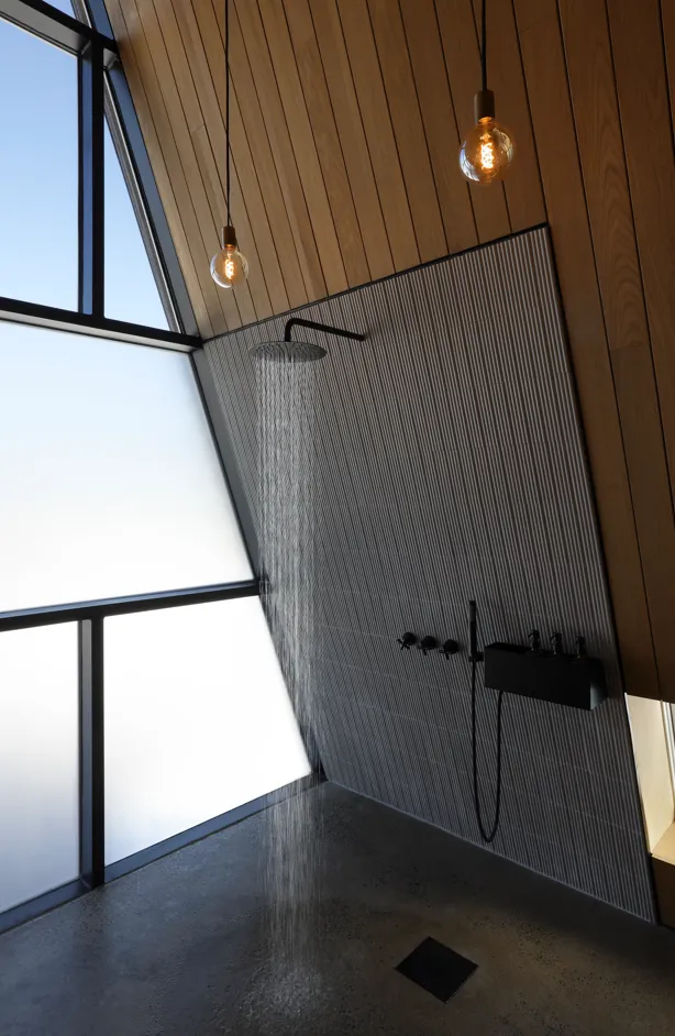 Image courtesy of: Ema Peter, Peter Braithwaite