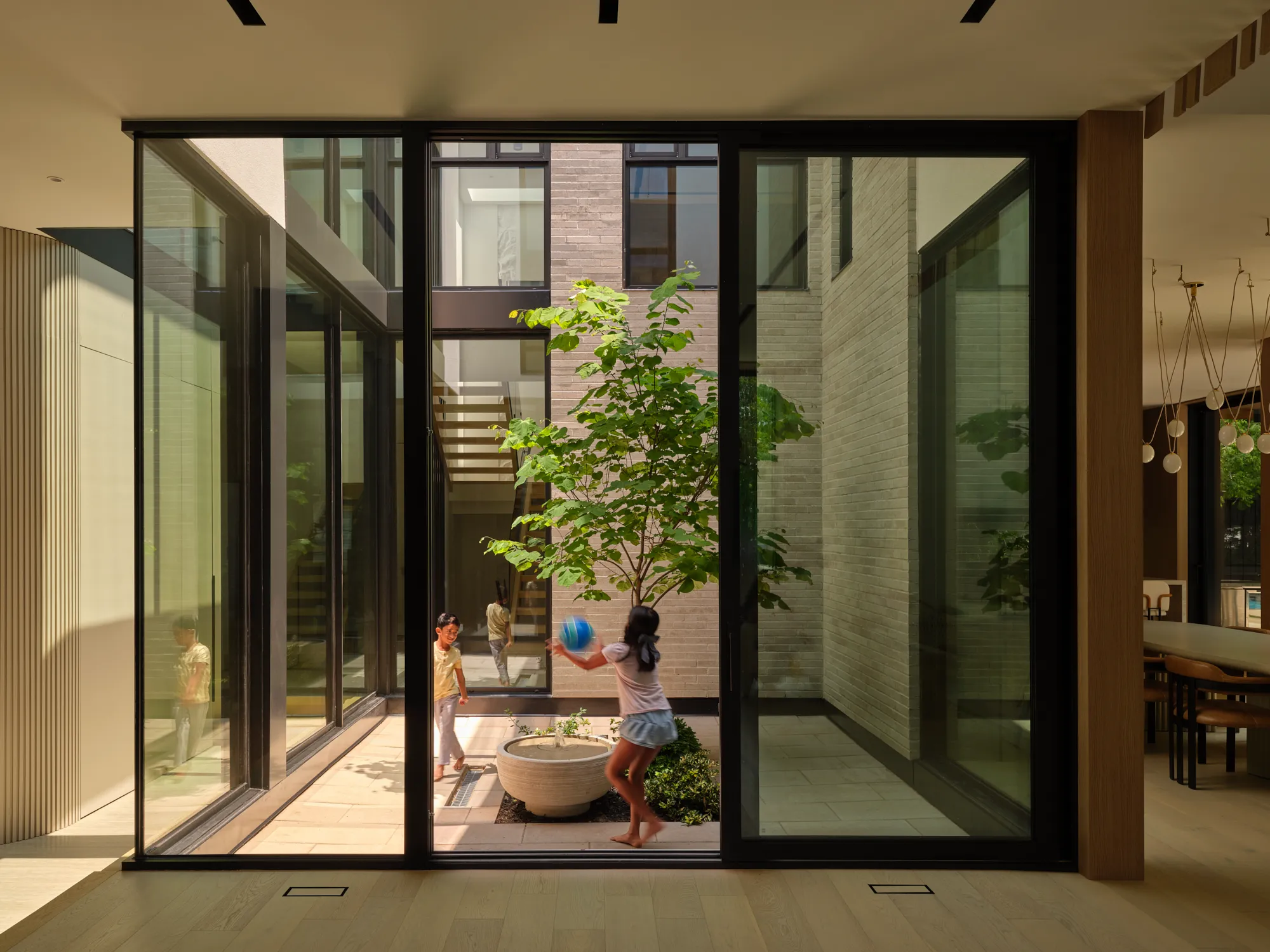 Ravine House: A Modern Sanctuary in Harmony with Nature. Image courtesy of: Riley Snelling