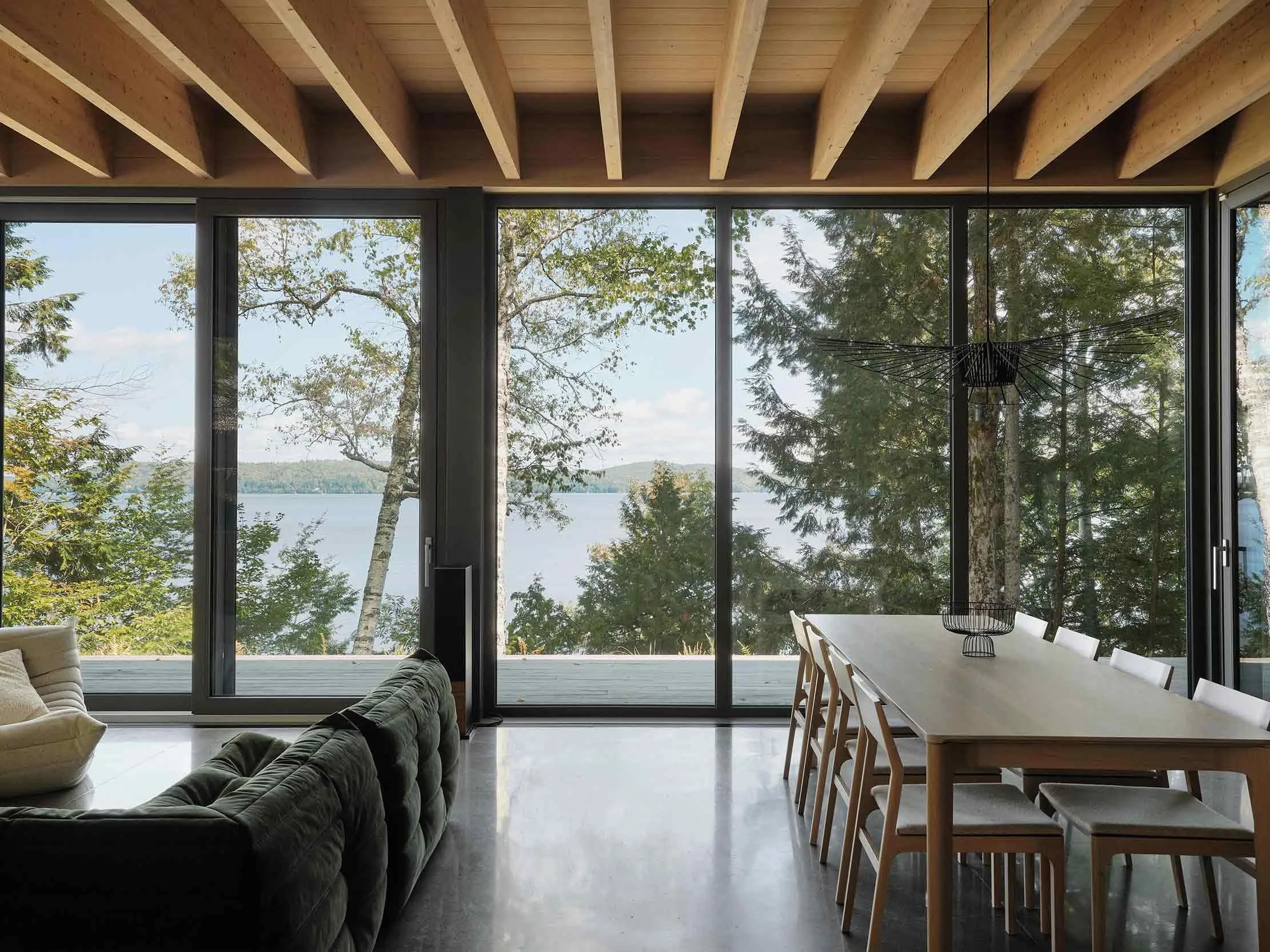 Counter-Slope House. Image courtesy of: Maxime Brouillet