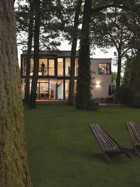 House on the Bluffs. Photography by Ben Rahn / A-Frame Inc.