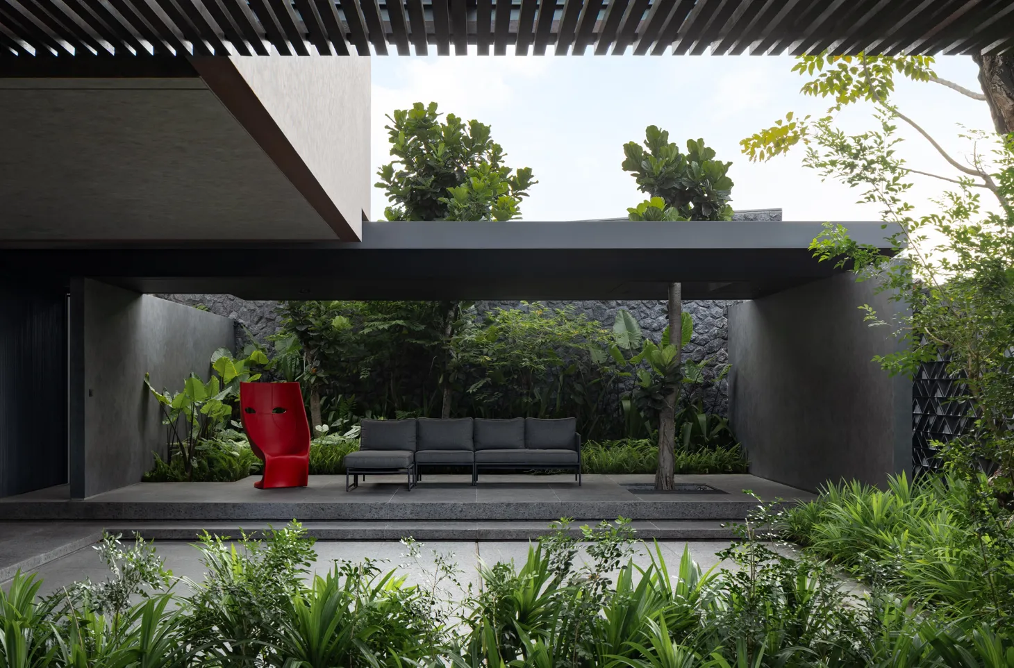 El House: Where Architecture Cultivates Connection. Image courtesy of: Mario Wibowo