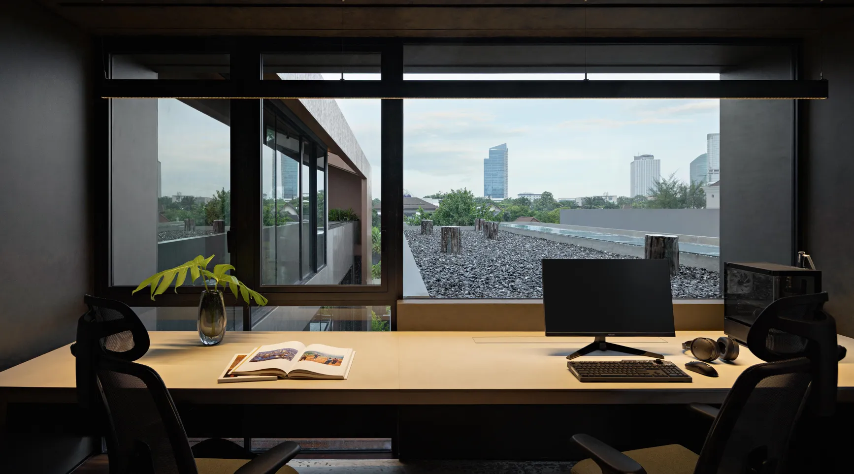 El House: Where Architecture Cultivates Connection. Image courtesy of: Mario Wibowo