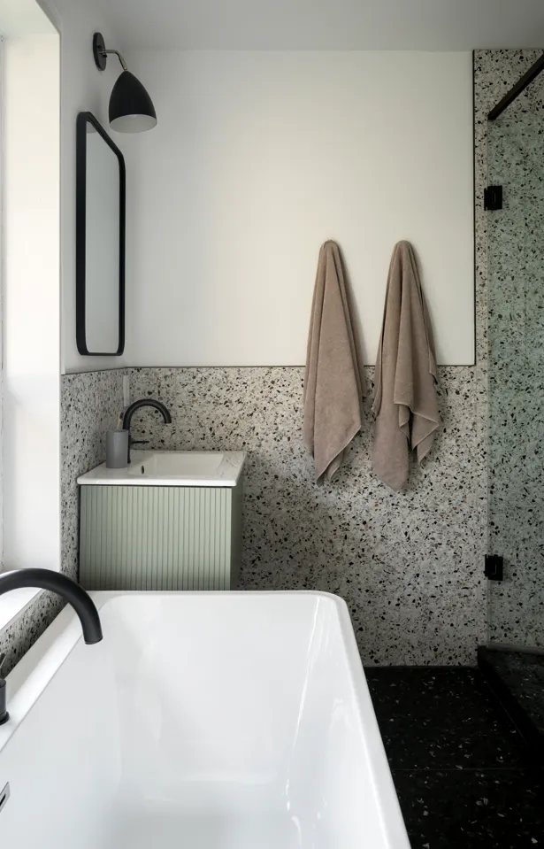 Image courtesy of: Ash Adams