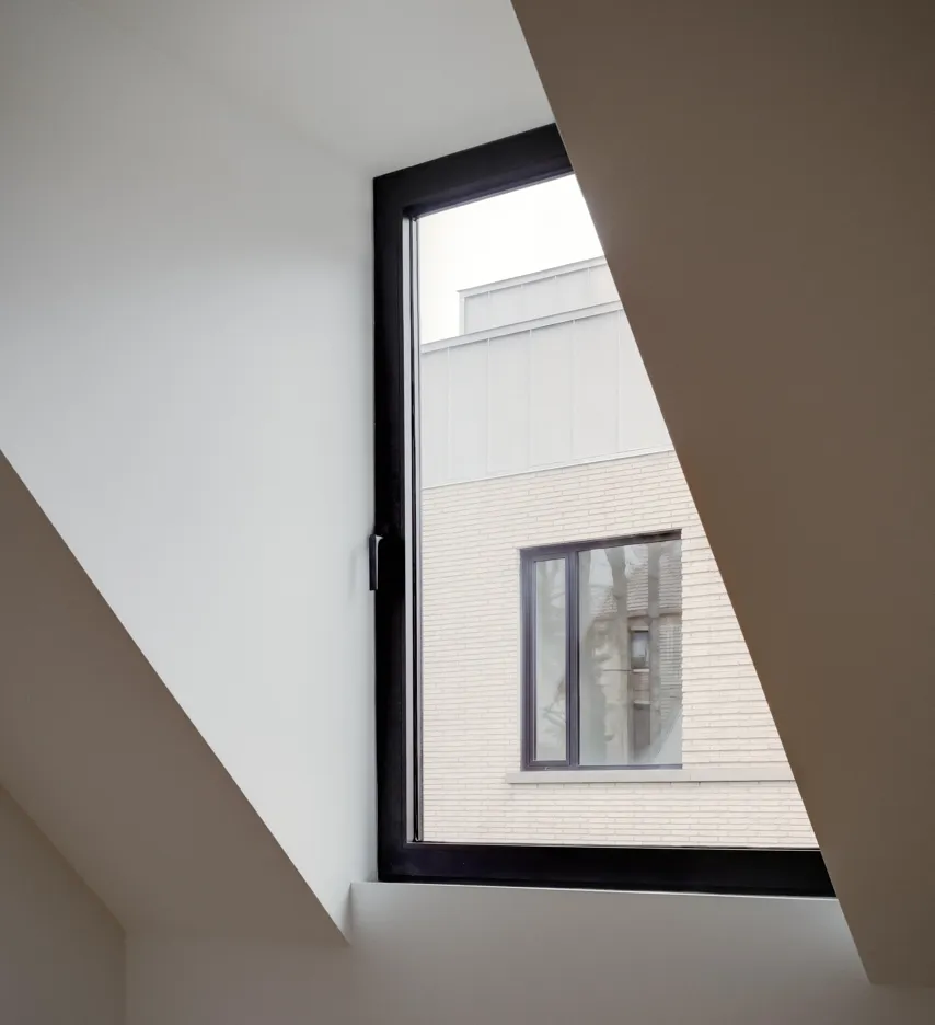 Montrose Sixplex. Image courtesy of: Félix Michaud