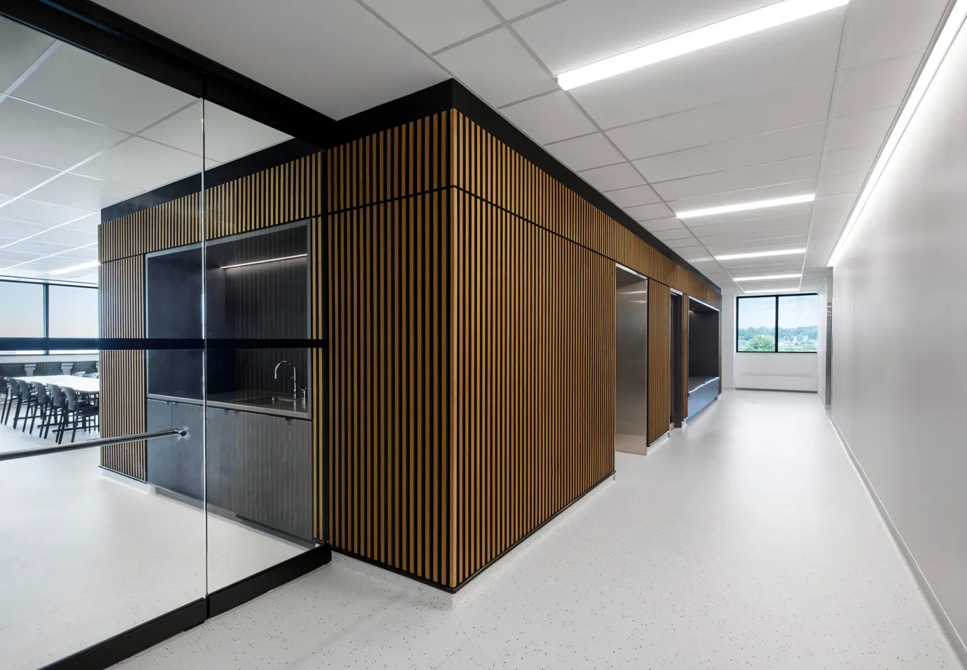 Sleek New Biomedical Lab. Image courtesy of: Stéphane Brügger