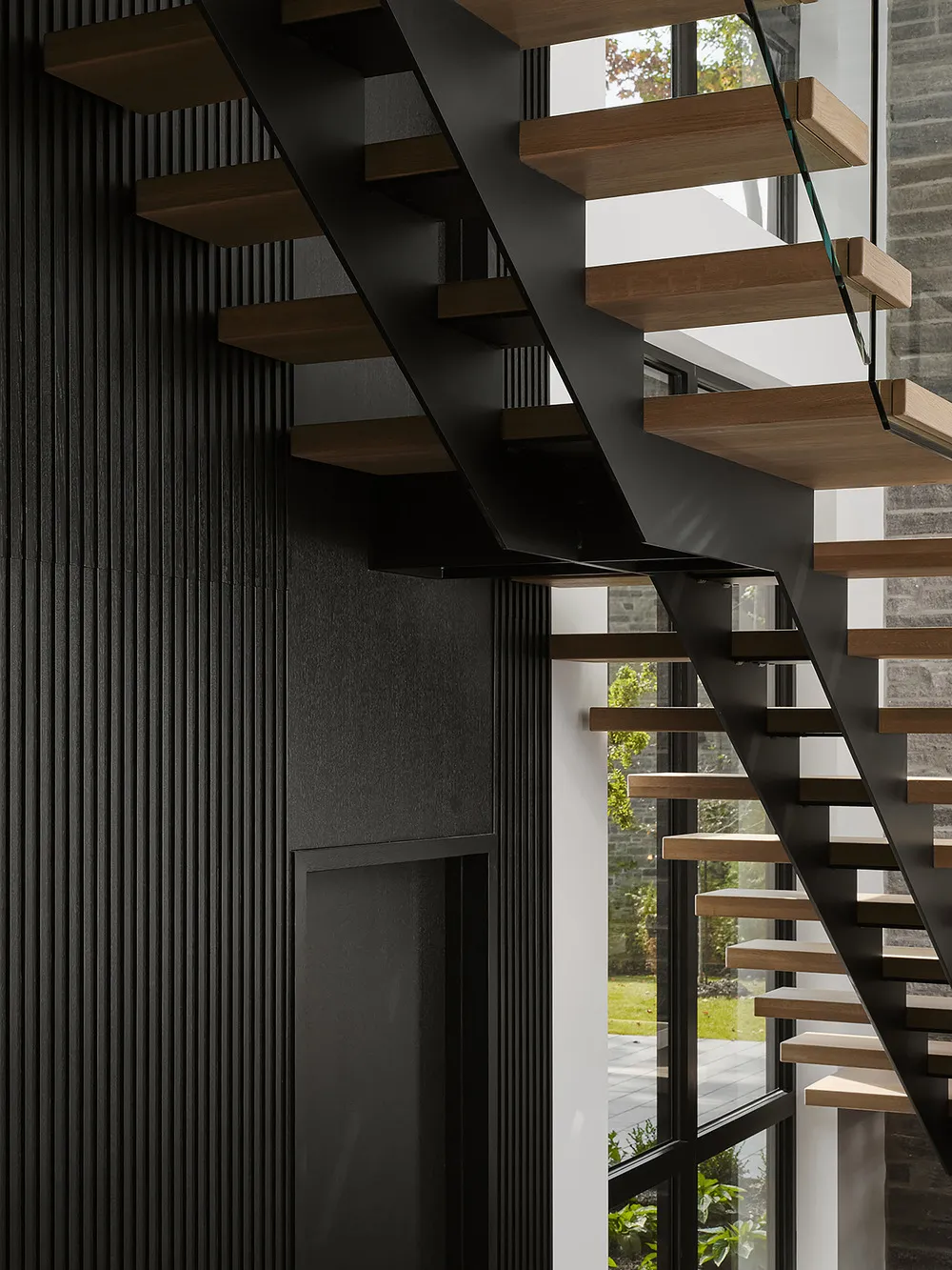 Du Corail Residence: Living Within the Landscape. Image courtesy of: Maxime Brouillet