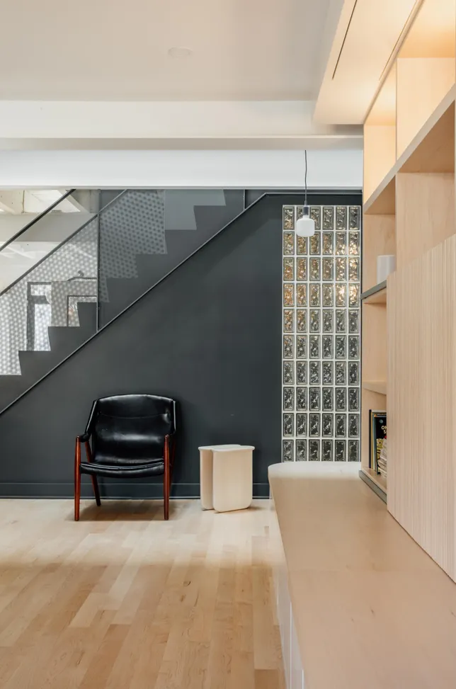 Plateau Kyoto Residence: A Montreal Home Meets Japanese Minimalism. Image of: Caroline Thibault