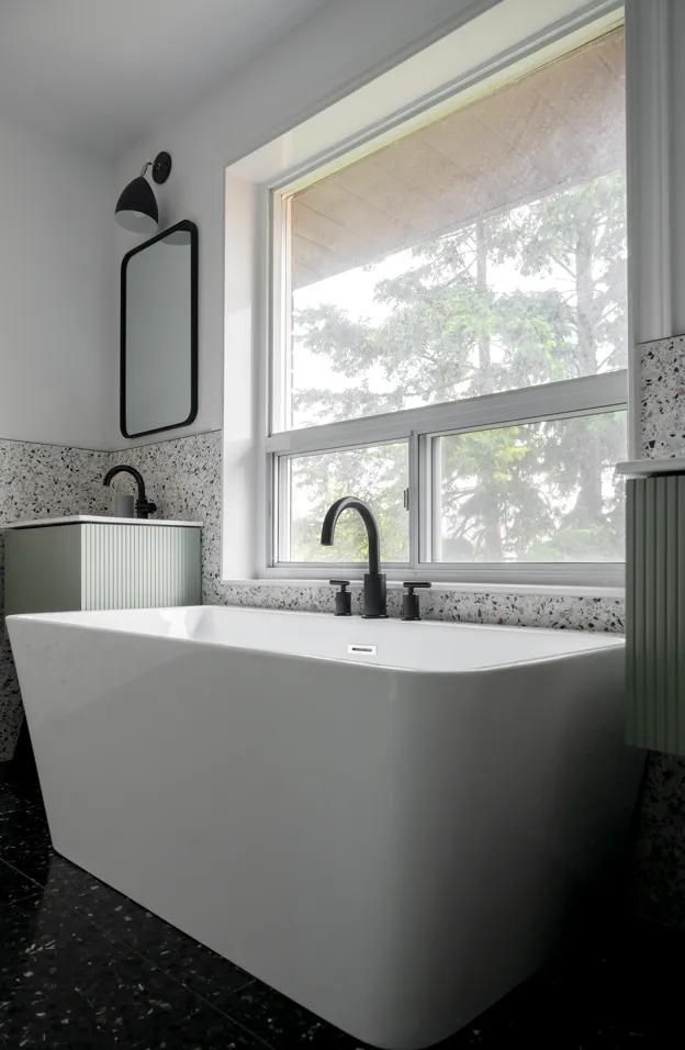 Image courtesy of: Ash Adams