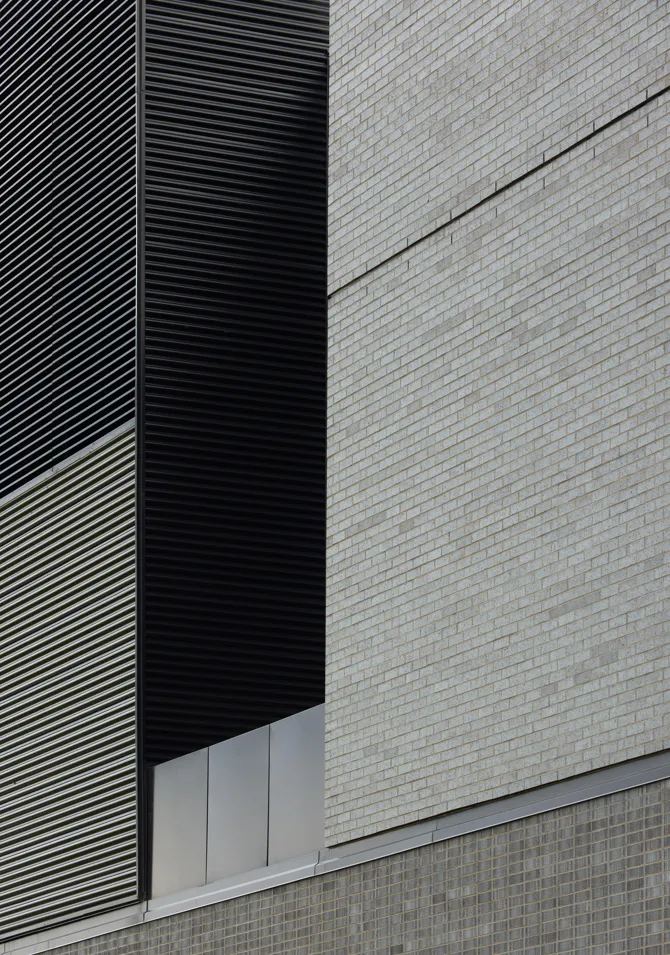 Sleek New Biomedical Lab. Image courtesy of: James Brittain