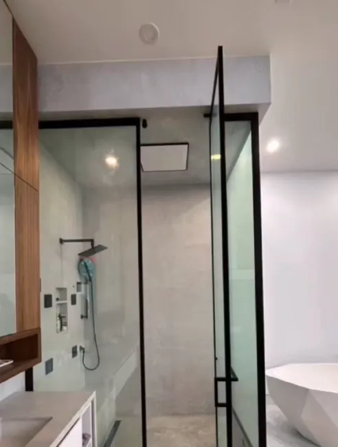 Image courtesy of: GBM Glass and Mirror Inc.