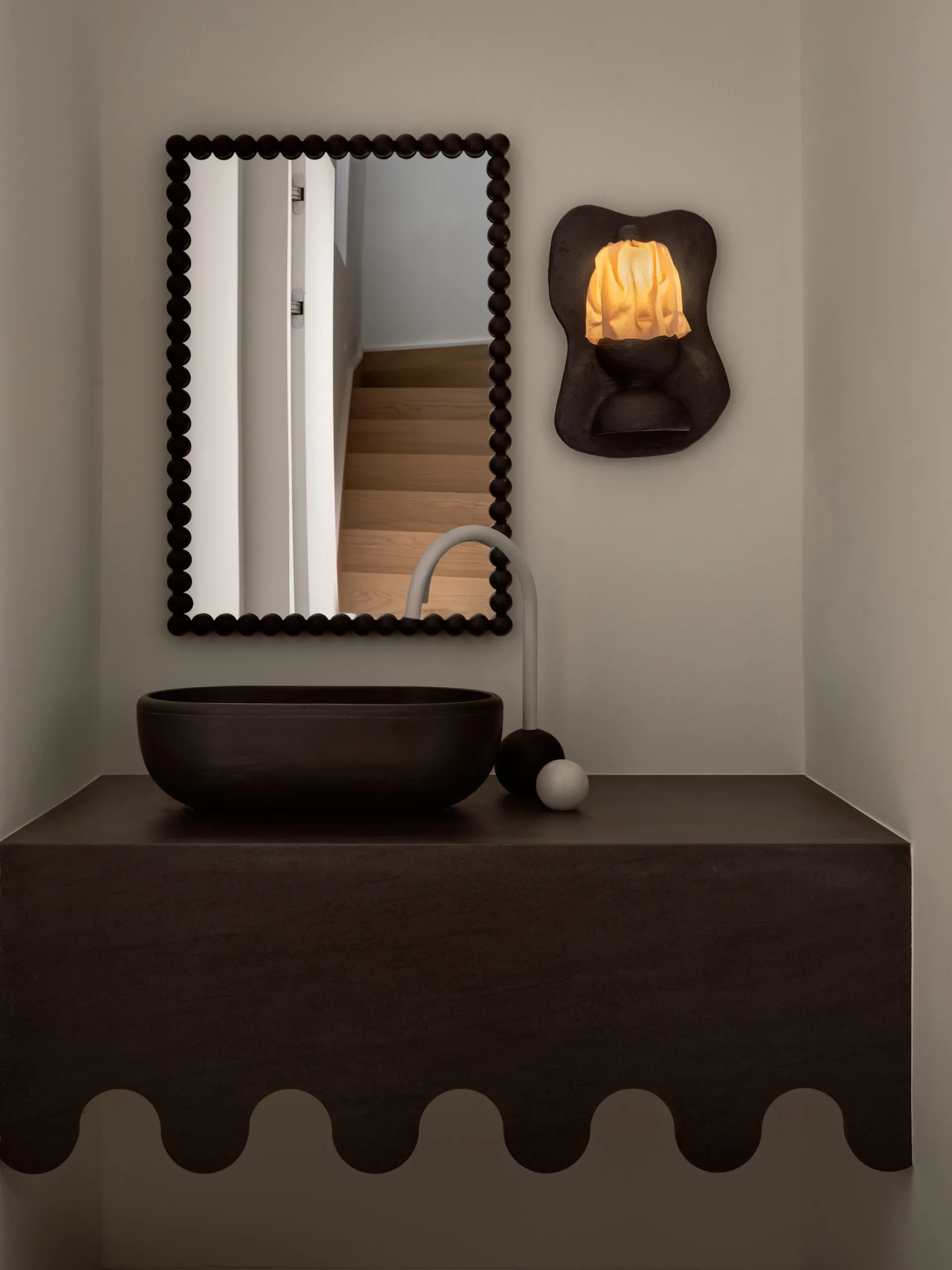 Wall Sconce. Image courtesy of: 2spacephoto 