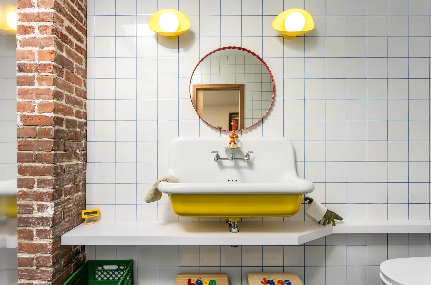 Plateau Kyoto Residence: A Montreal Home Meets Japanese Minimalism. Image of: Caroline Thibault
