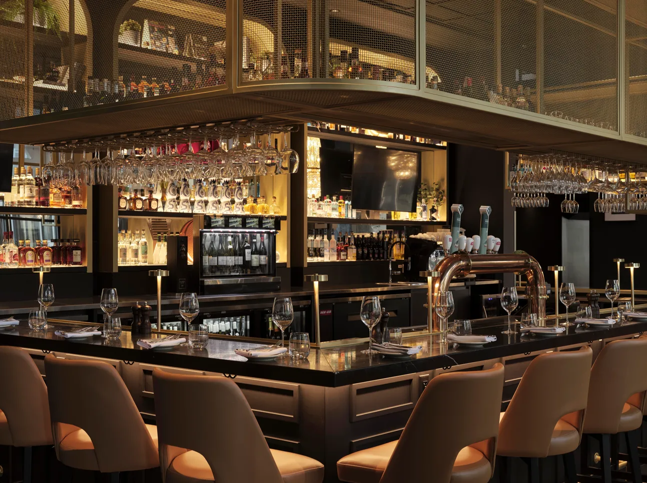 Chez Lionel Arrives in Downtown Montreal. Image of: Maxime Brouillet