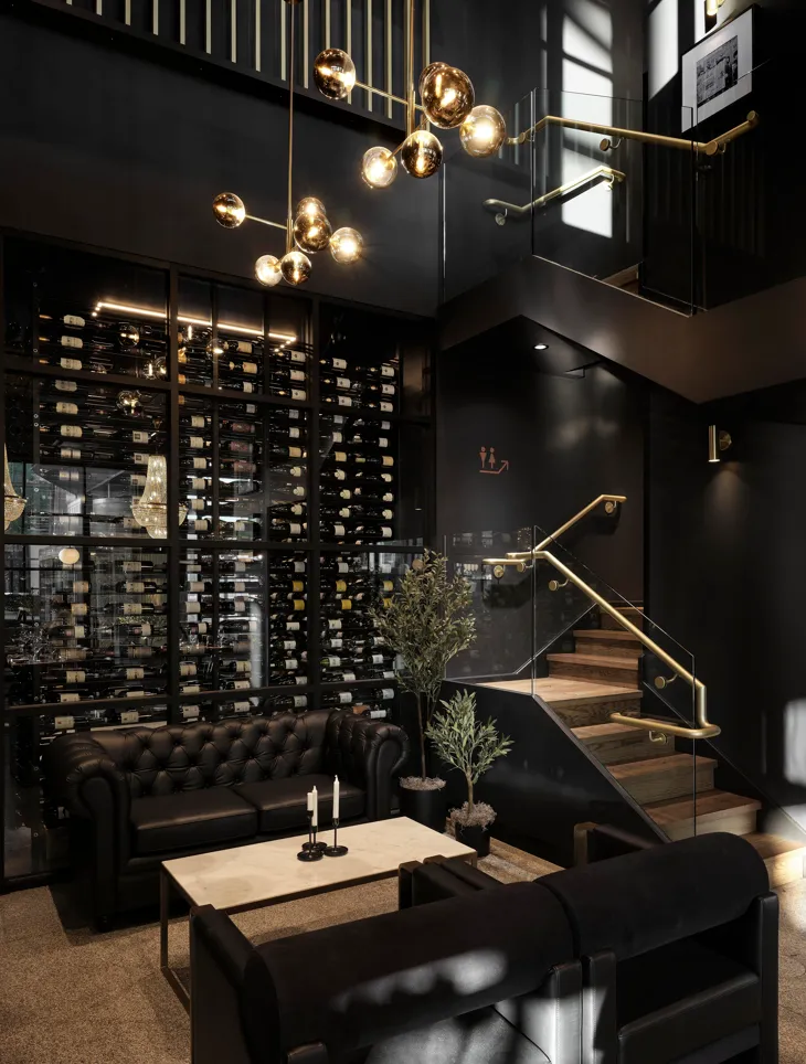 Chez Lionel Arrives in Downtown Montreal. Image of: Maxime Brouillet
