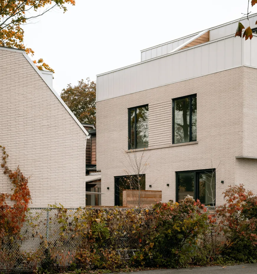 Montrose Sixplex. Image courtesy of: Félix Michaud
