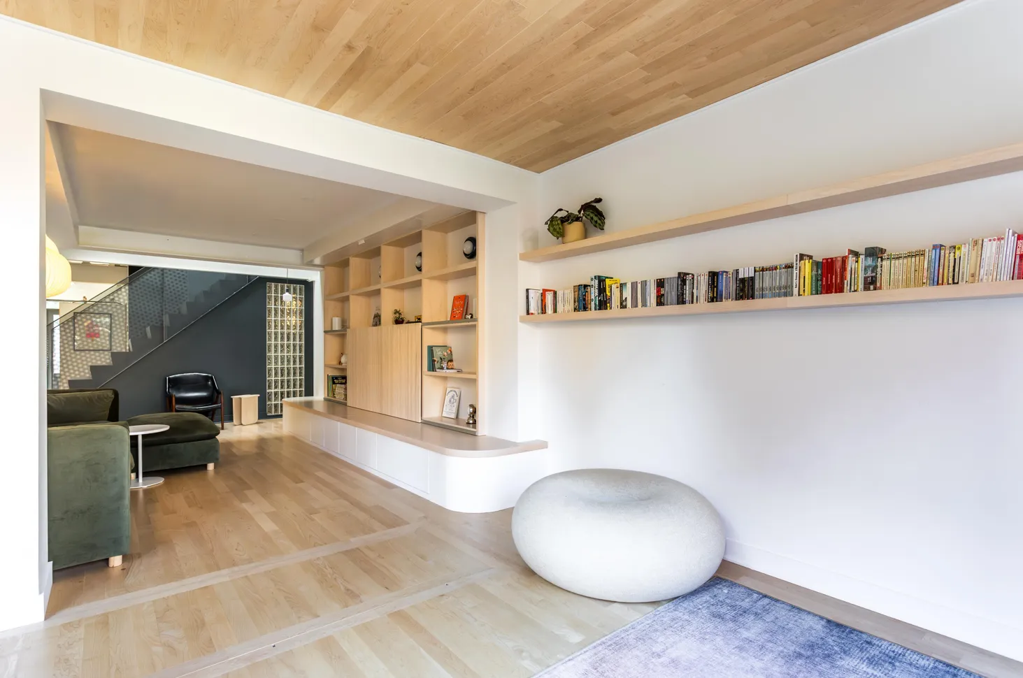Plateau Kyoto Residence: A Montreal Home Meets Japanese Minimalism. Image of: Caroline Thibault