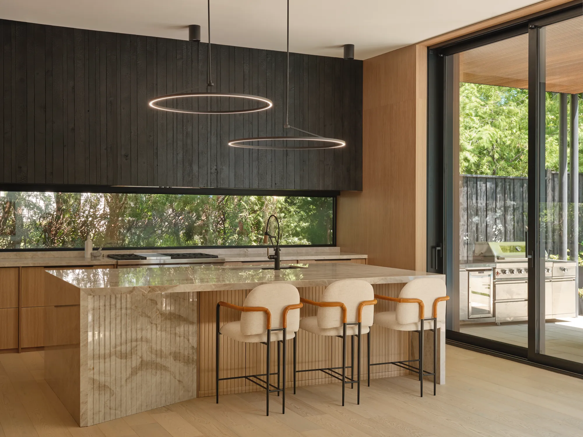 Ravine House: A Modern Sanctuary in Harmony with Nature. Image courtesy of: Riley Snelling