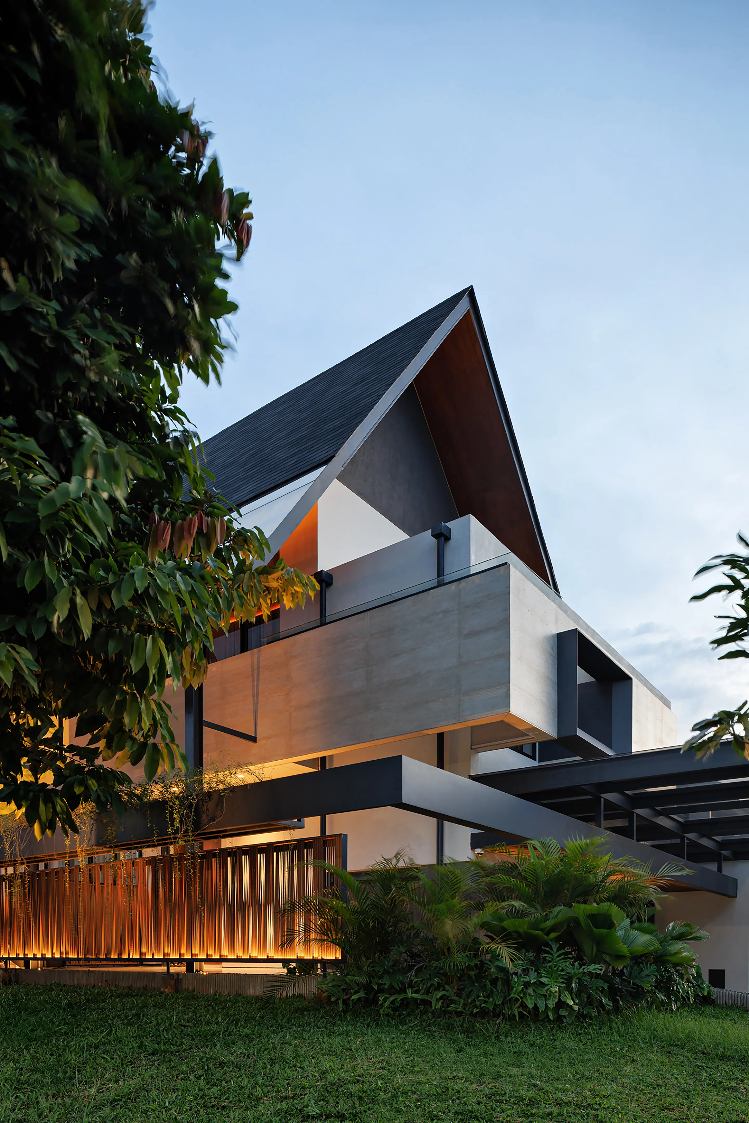 Image courtesy of: Mario Wibowo
