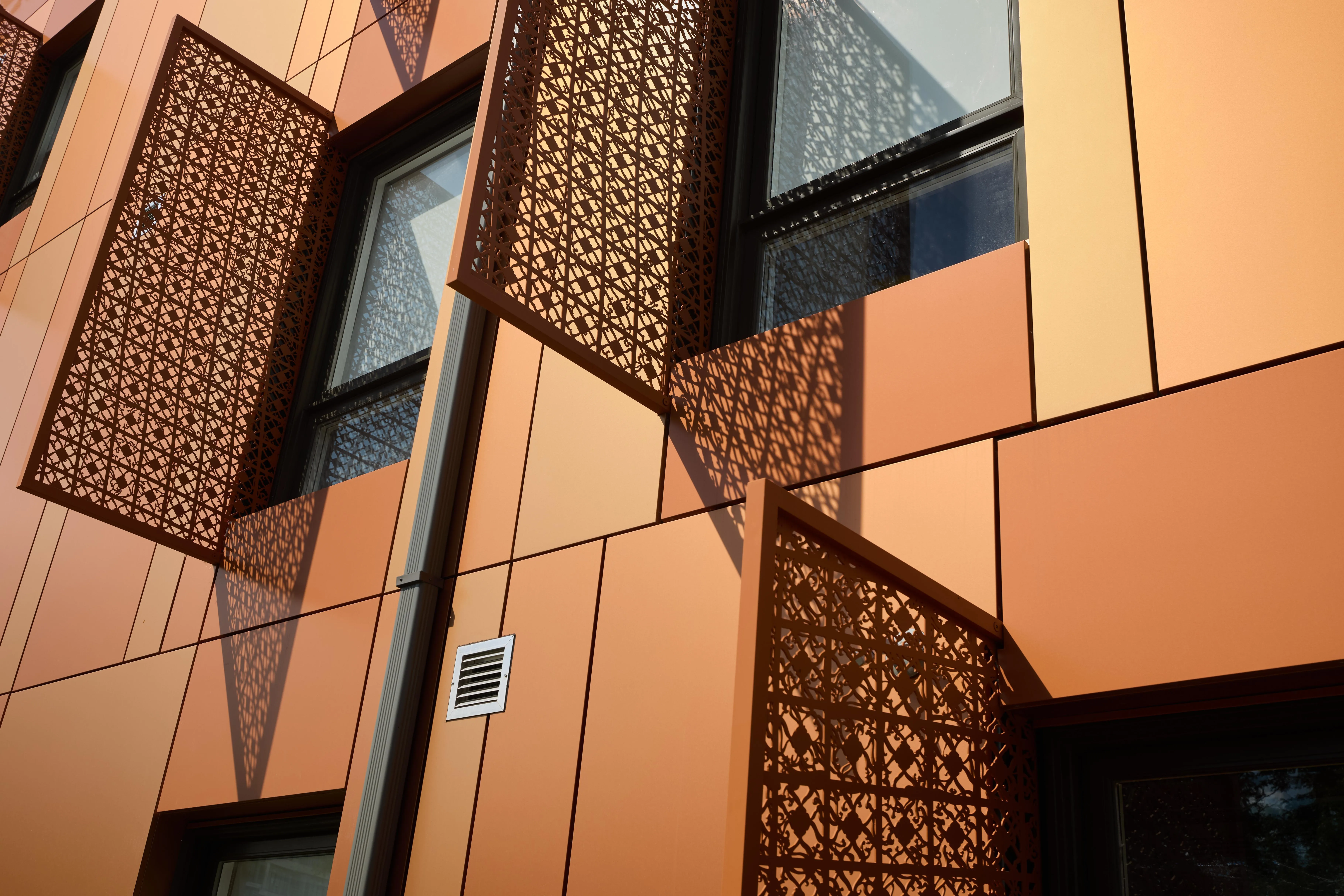 1120 Ossington. Photography by Liron Weissman