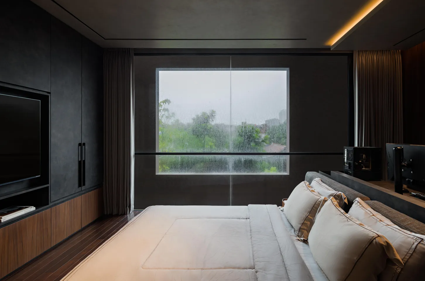El House: Where Architecture Cultivates Connection. Image courtesy of: Mario Wibowo