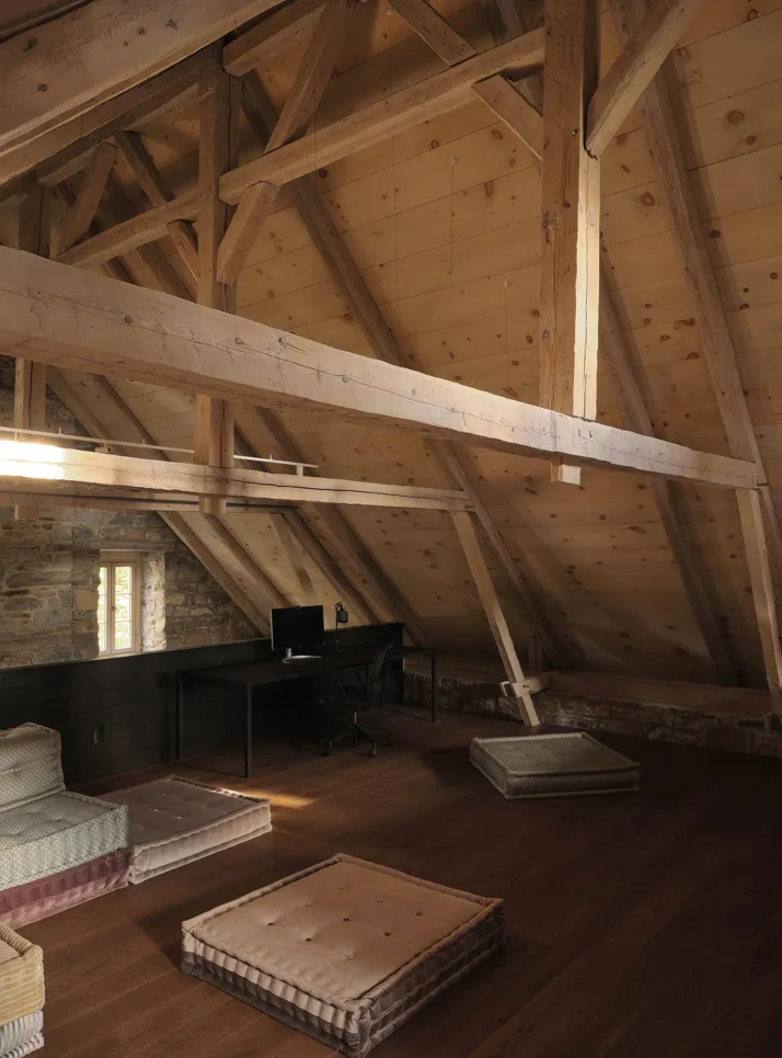 Aubé House: Breathing New Life into 1811 | The Award-Winning. Image courtesy of: Maxime Brouillet