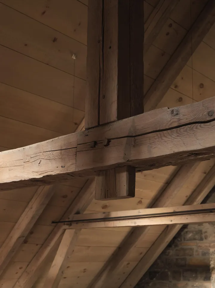 Aubé House: Breathing New Life into 1811 | The Award-Winning. Image courtesy of: Maxime Brouillet