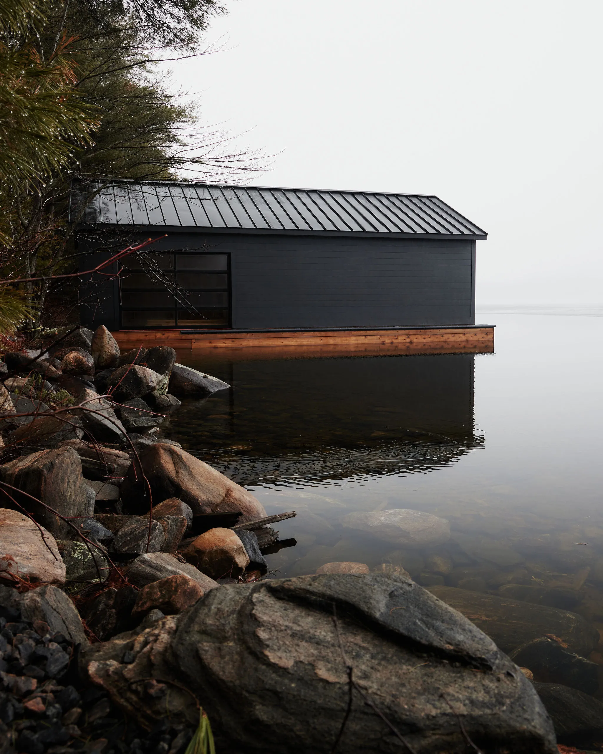 Stunning Huntsville Lake House. Photography by Kosta Bratsos