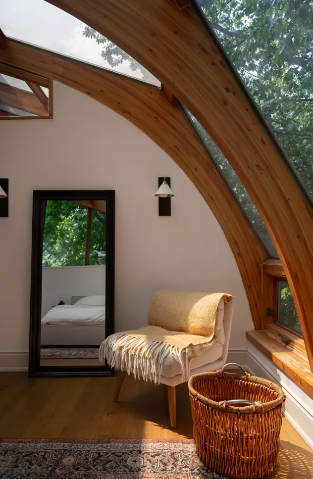 Image courtesy of: Ash Adams