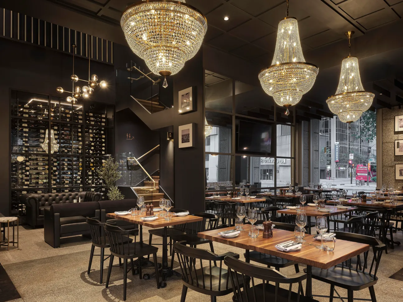 Chez Lionel Arrives in Downtown Montreal. Image of: Maxime Brouillet