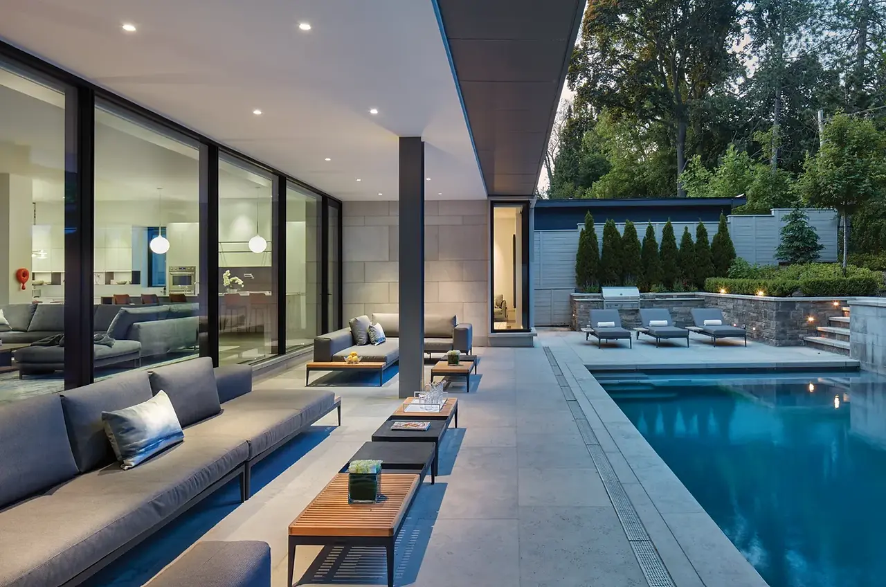 Russell Hill Residence. Photography by Ben Rahn / A-Frame Inc.