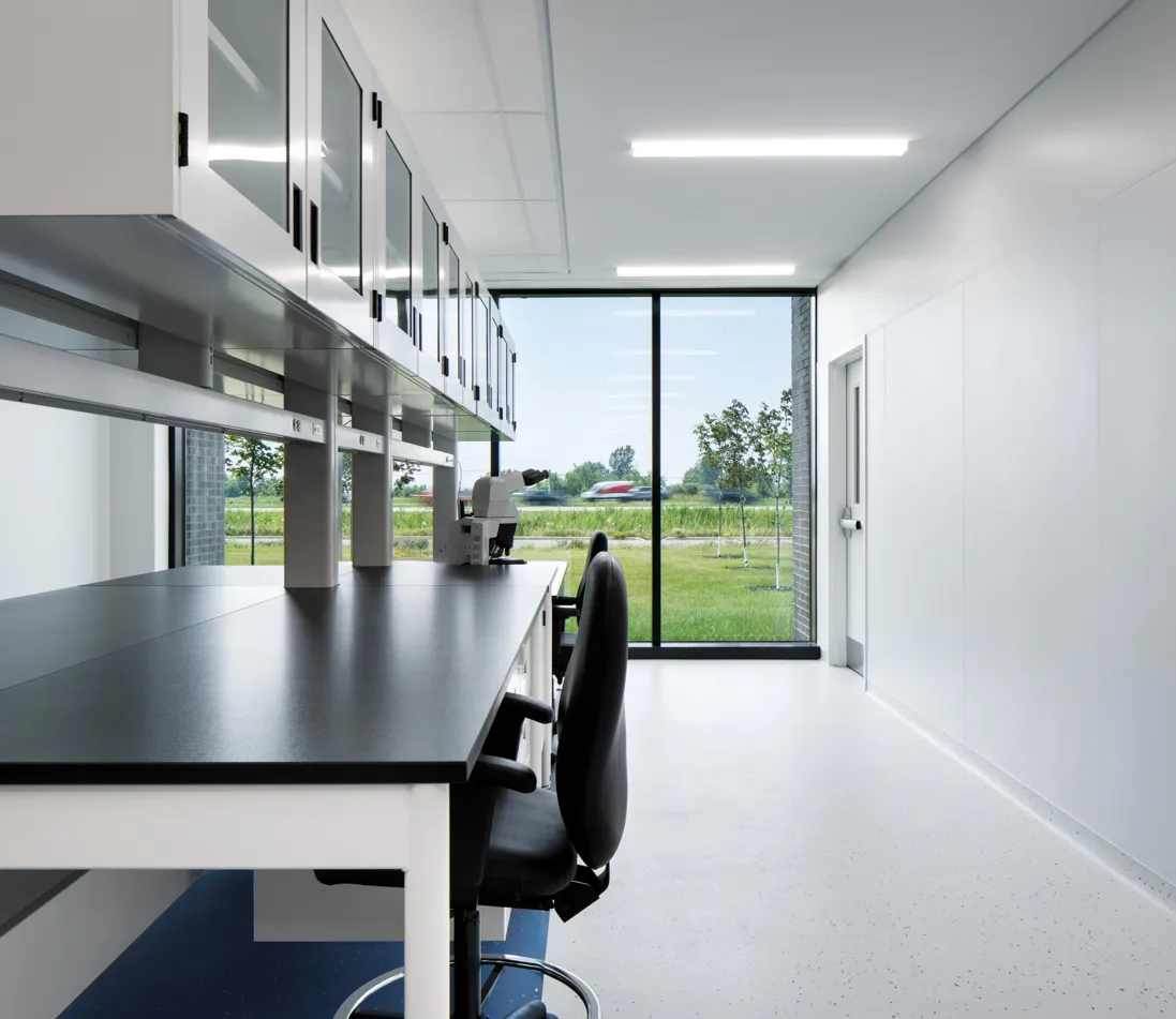Sleek New Biomedical Lab. Image courtesy of: Stéphane Brügger