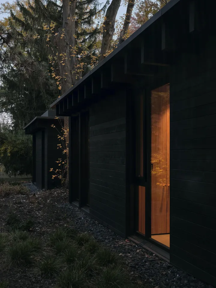 Aubé House: Breathing New Life into 1811 | The Award-Winning. Image courtesy of: Maxime Brouillet