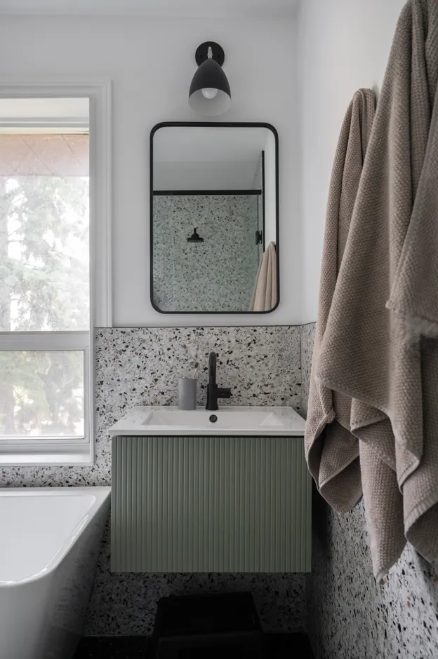 Image courtesy of: Ash Adams