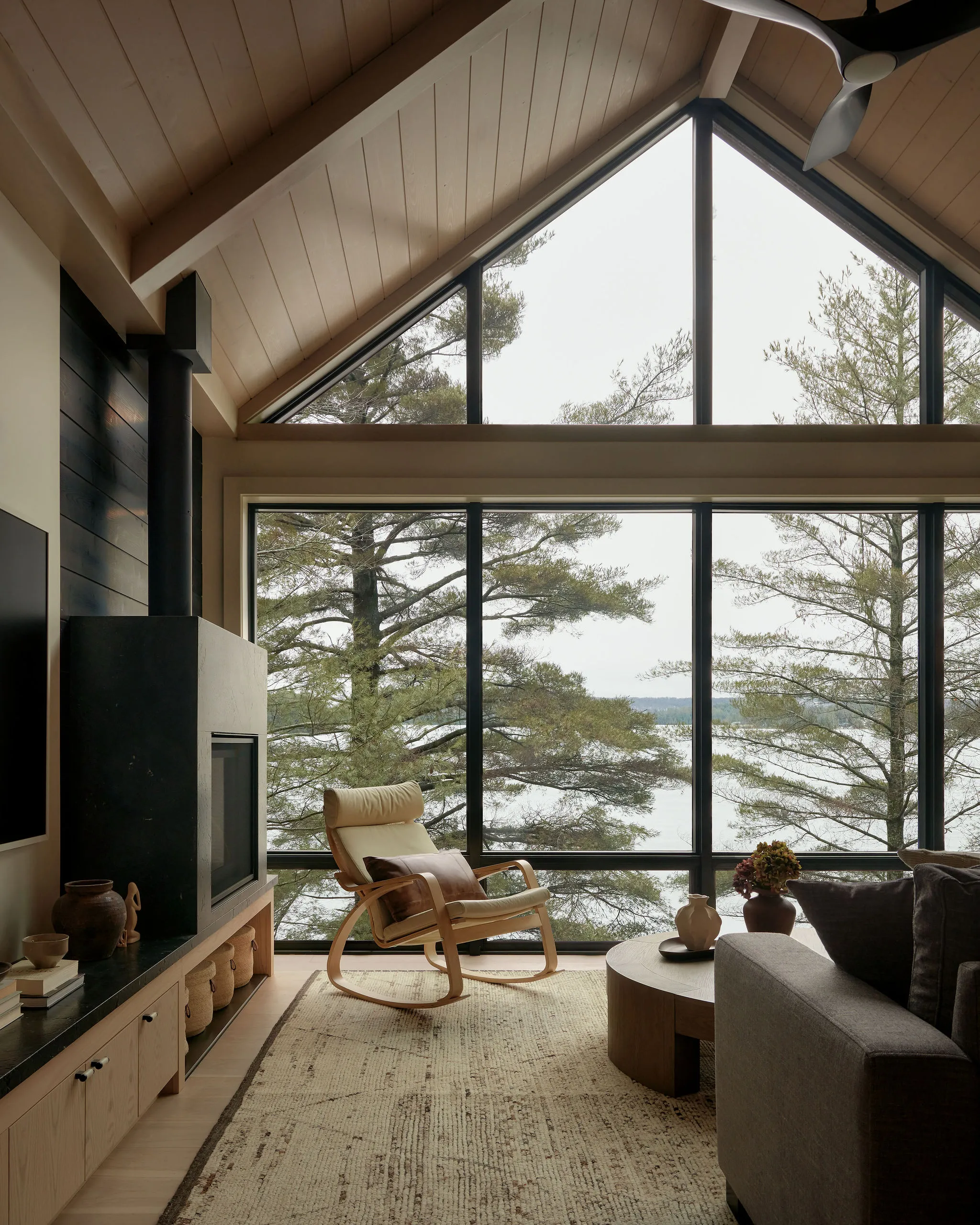Stunning Huntsville Lake House. Photography by Kosta Bratsos