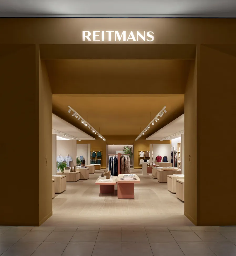 Reitmans’ Bold New Concept Store. Image courtesy of: A-Frame Photography, Ben Rahn