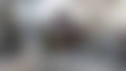 Junction Triangle House: A 19th-Century Sanctuary Reimagined through Light and Whimsy