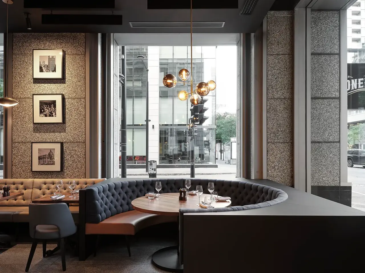 Chez Lionel Arrives in Downtown Montreal. Image of: Maxime Brouillet