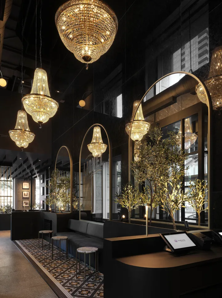 Chez Lionel Arrives in Downtown Montreal. Image of: Maxime Brouillet